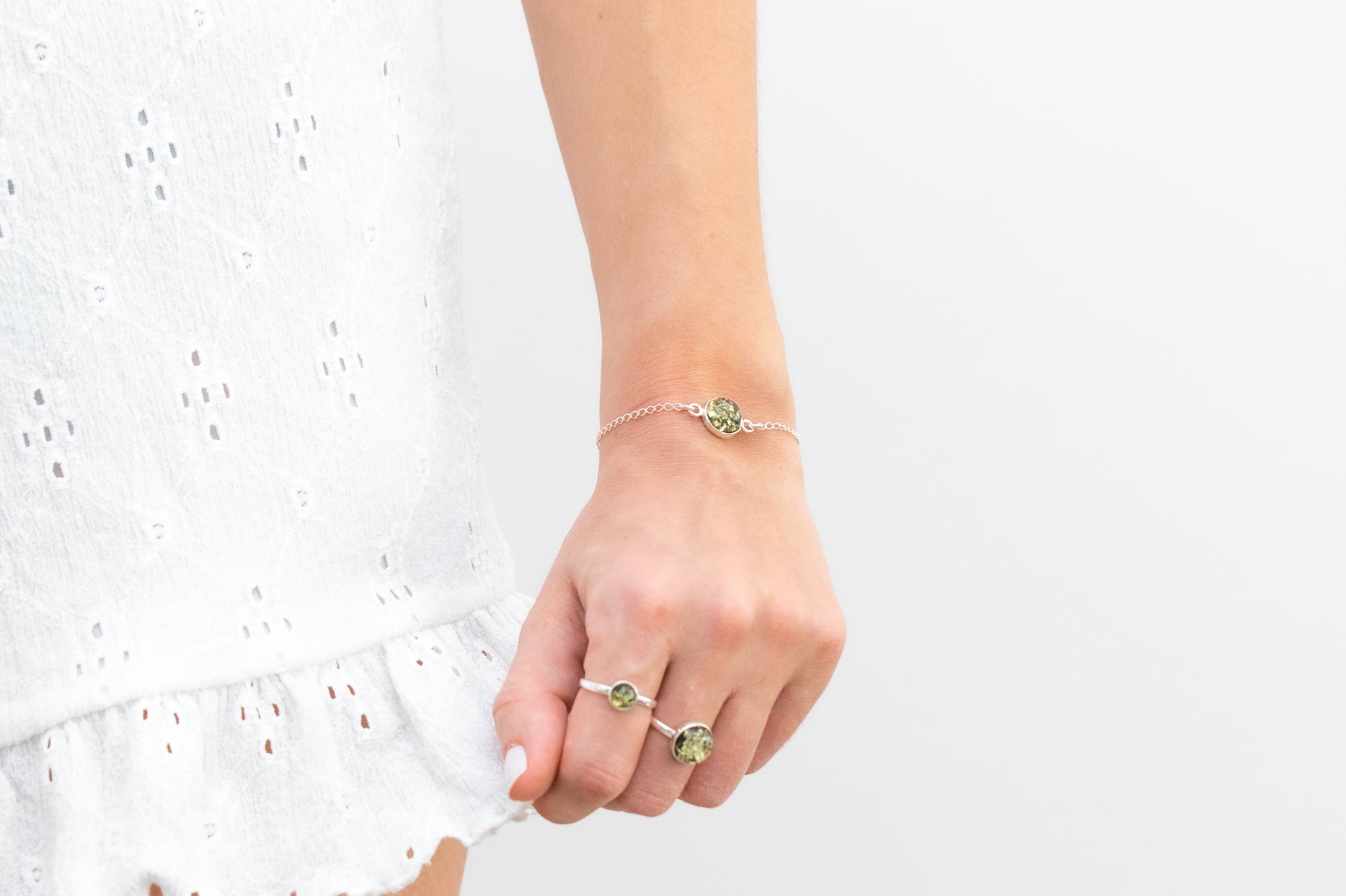 ESSENTIALS Green Amber Link Chain Bracelet- Bracelets- Baltic Beauty