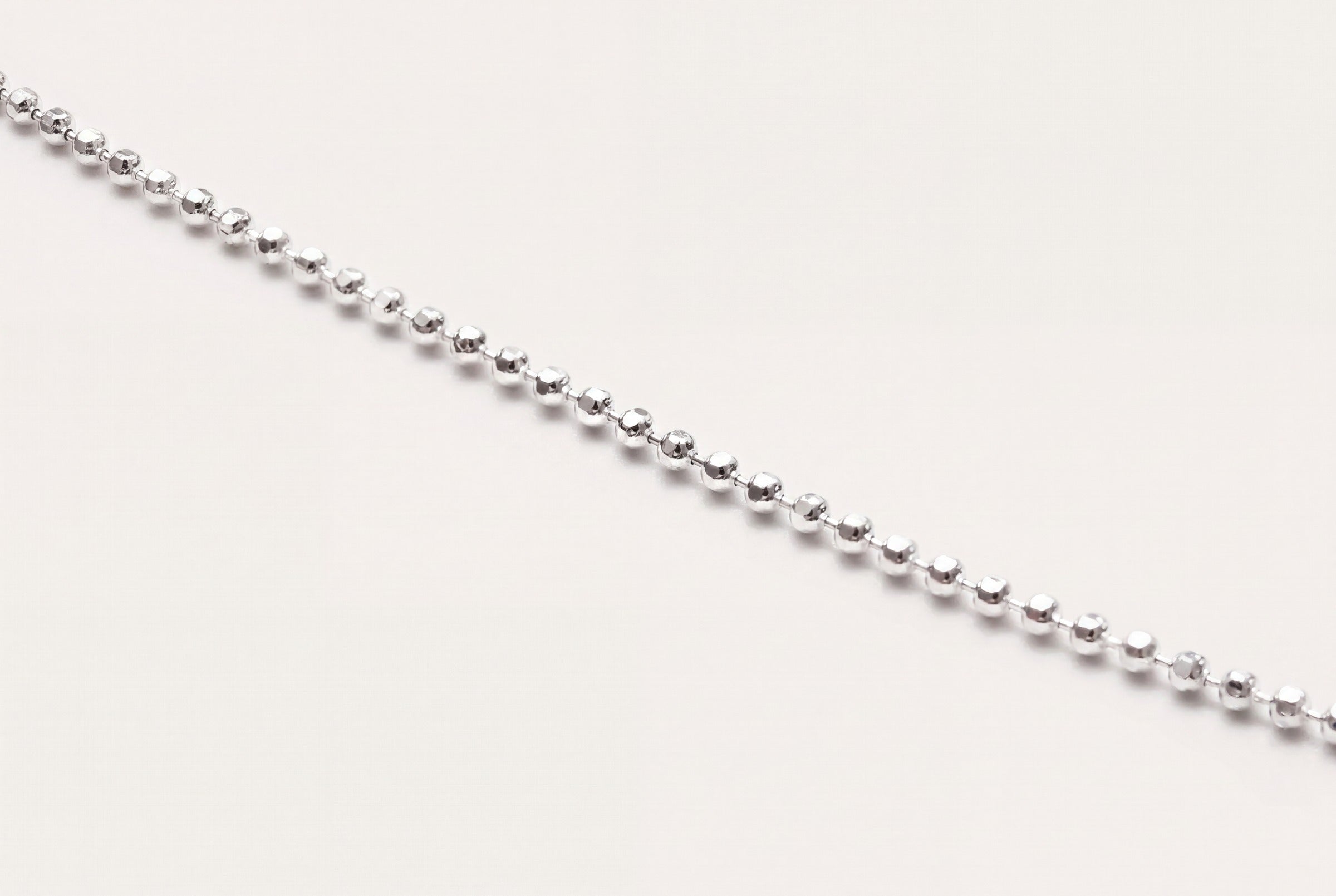 17.5" (45cm) Diamond Ball Chain – necklace in sterling silver, close-up detail