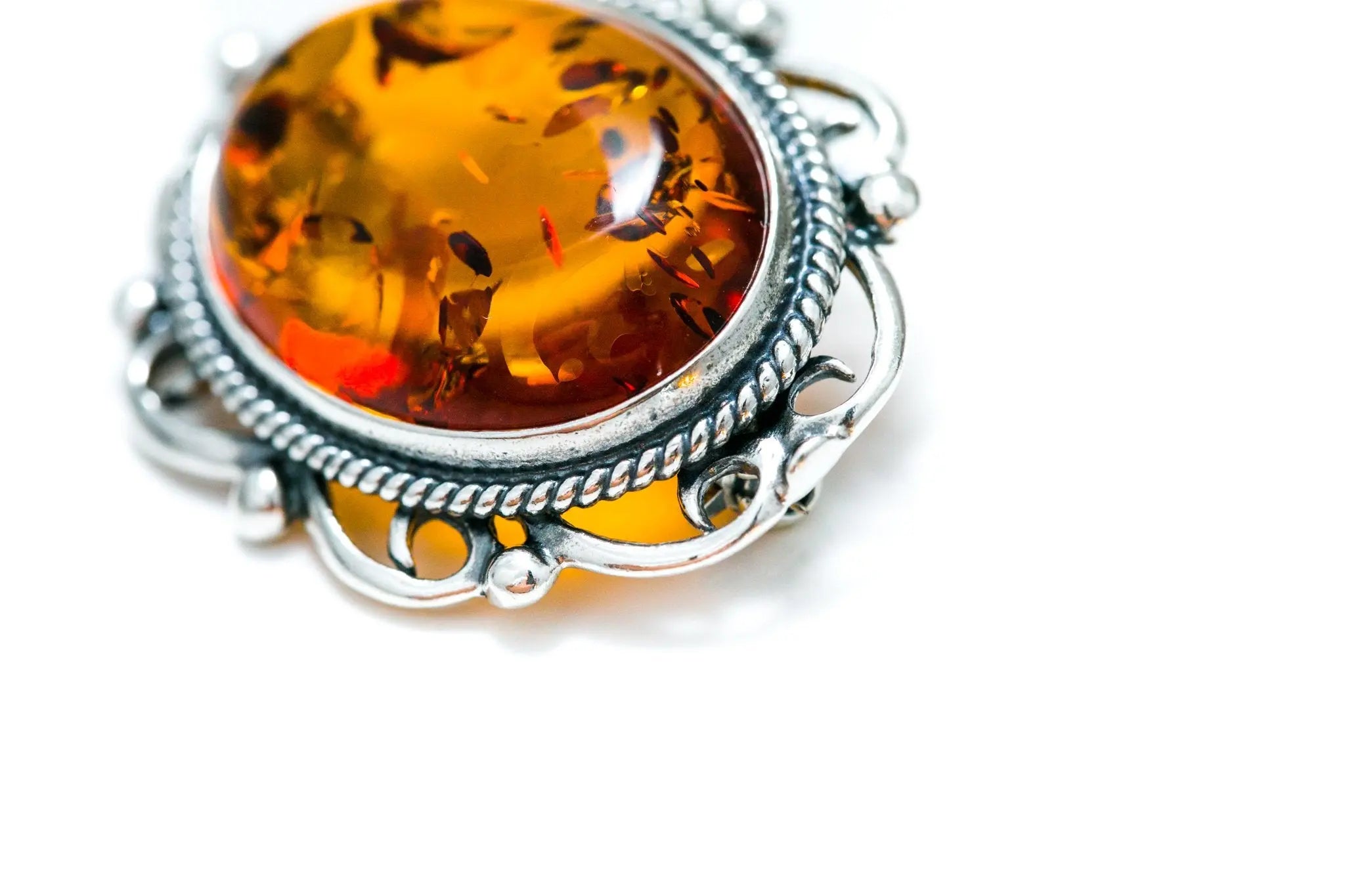 Oval Classic Framed Amber Brooch- Brooches- Baltic Beauty