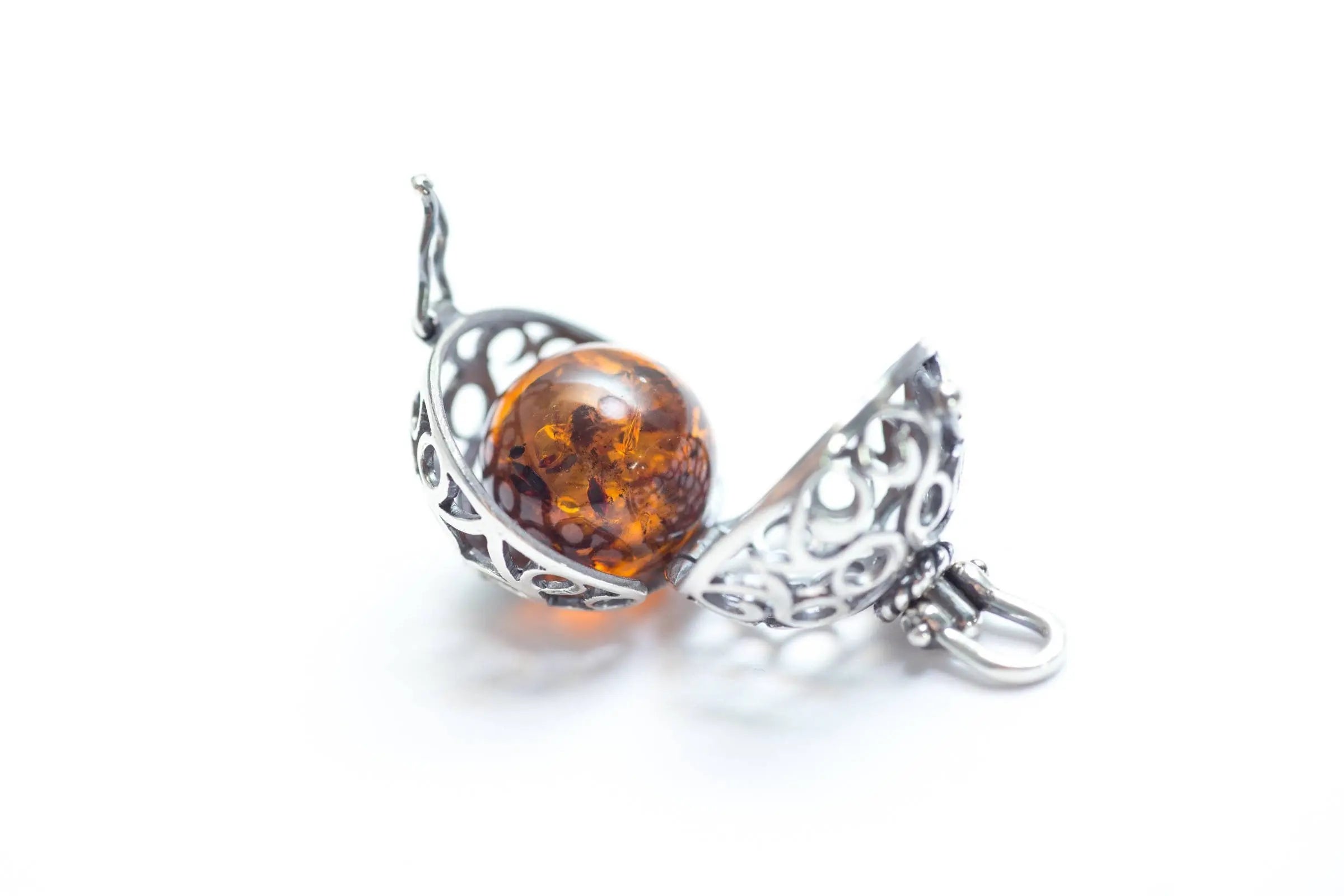 Baltic Beauty Pendant Amber & Silver Locket