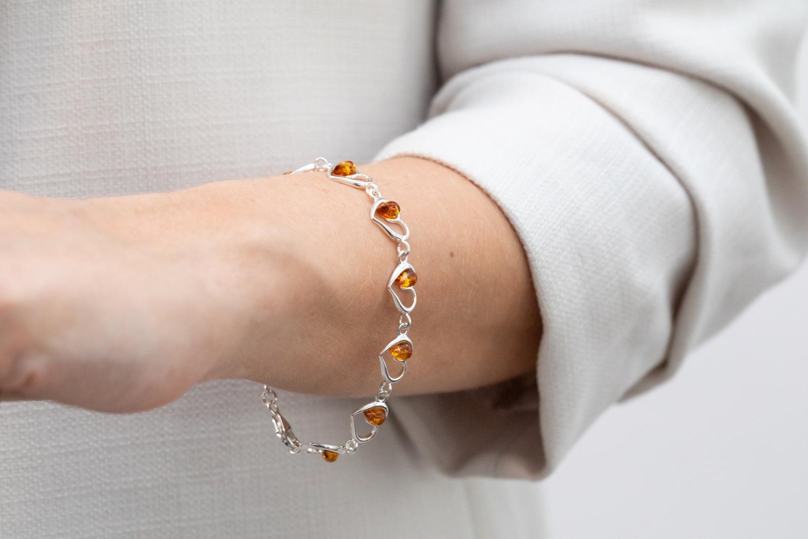 Minimal Amber Heart Bracelet- Bracelets- Baltic Beauty