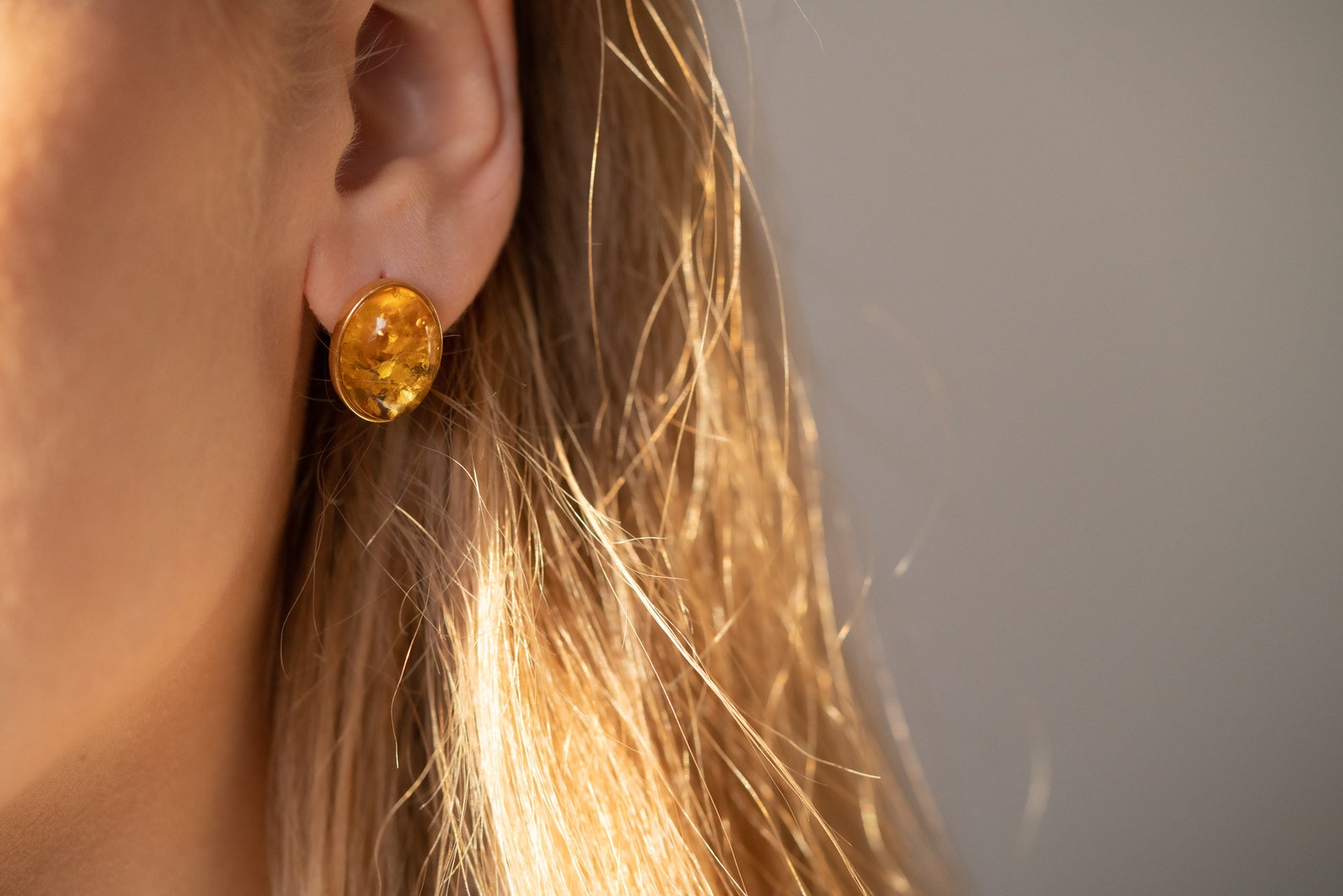 Oval Citrus Amber and Gold Stud Earrings- Earrings- Baltic Beauty